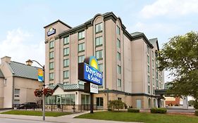 Days By Wyndham Niagara Falls Centre St. By The Falls